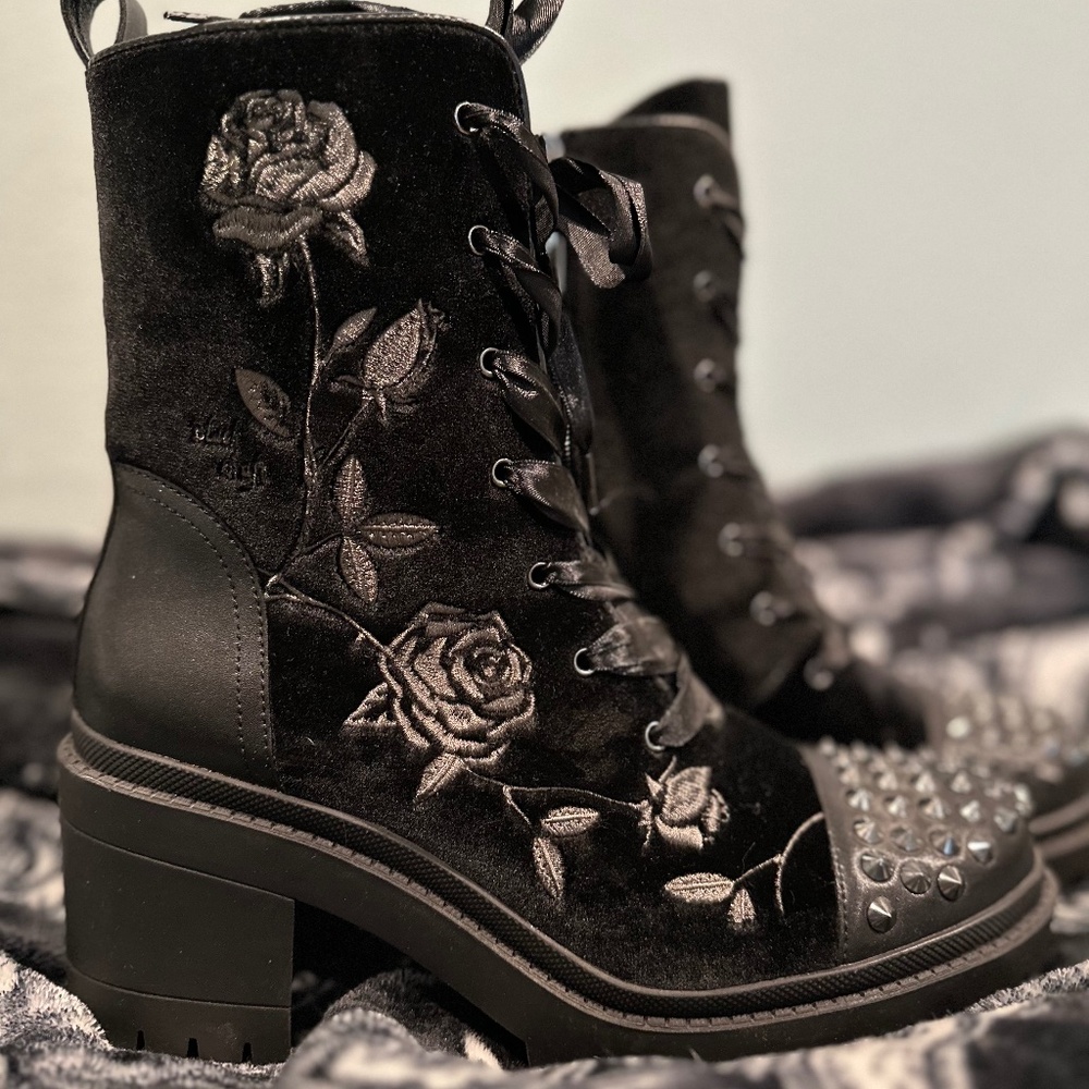 Black craft boots